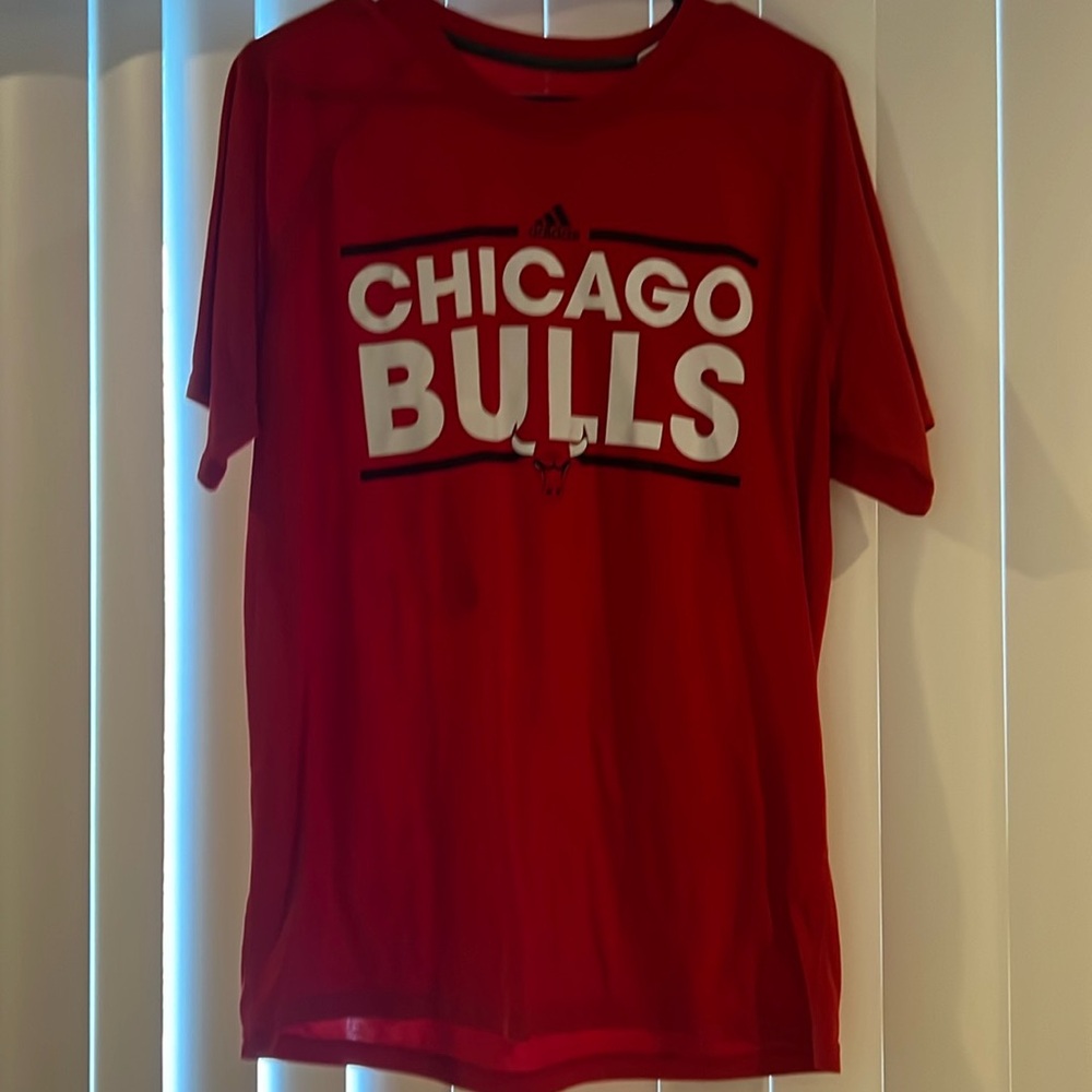 Chicago bulls shirt